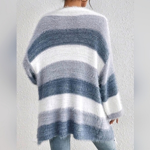 New Chic Striped Fluffy Knit Cardigan Sweater Pockets White Blue - Picture 5 of 9